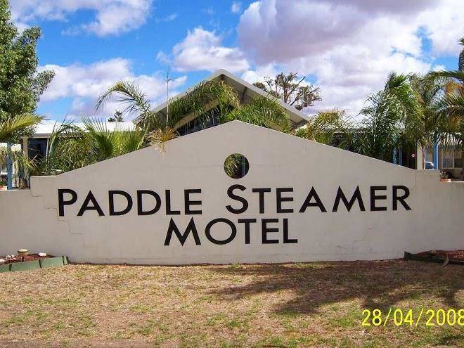 Paddle steamer motel