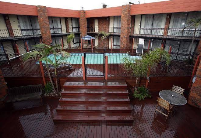 Warrnambool central court motel