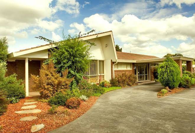 Box hill motel