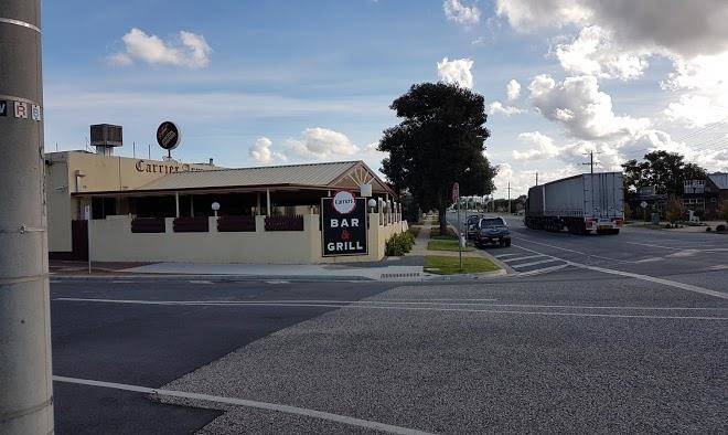 Carrier arms hotel