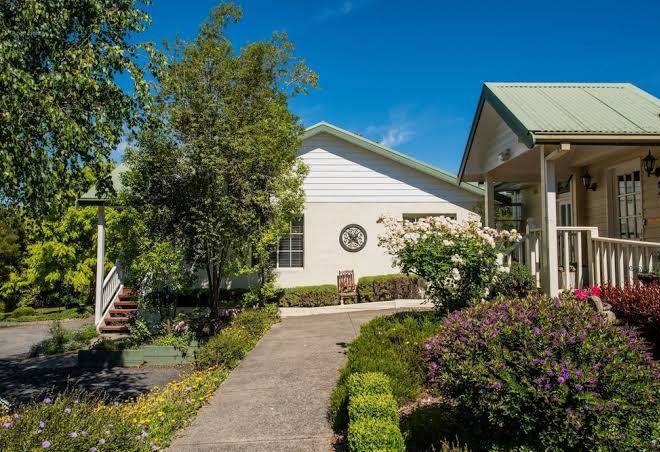 Yarra gables motel