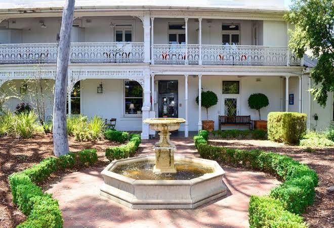 Richmond hill hotel