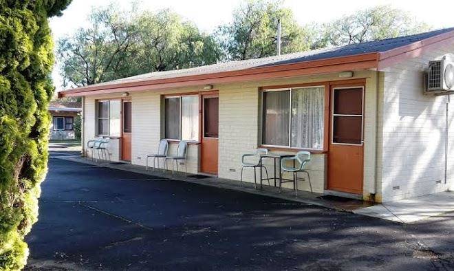 Restawile Motel Image