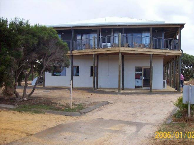 Centrebreak Beach Stay Image