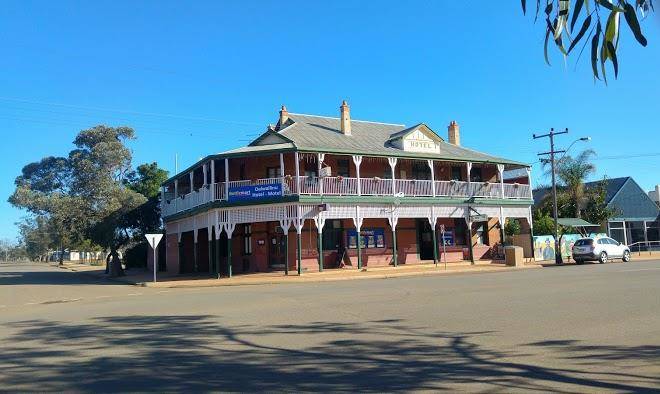 Bottlemart express dalwallinu hotel