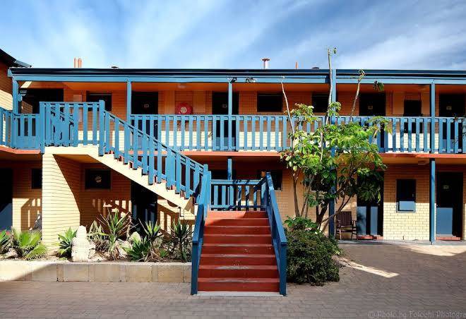 Lancelin beach hotel