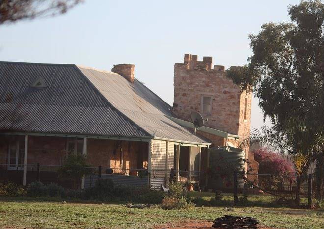 Melangata station stay