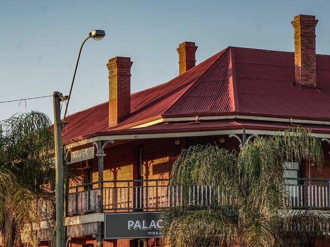 The palace hotel Southern Cross