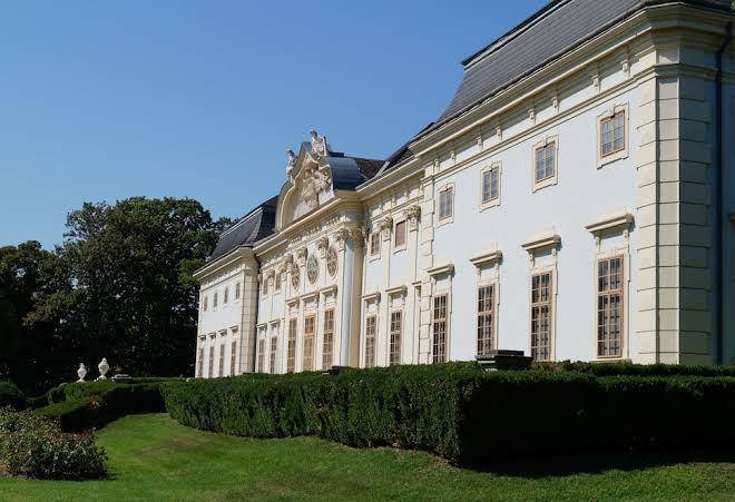 Hotel & restaurant knapppenstockl