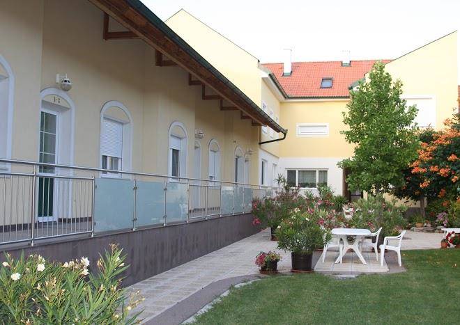 Pension u weingut storchenblick georg u maria fleischhacker