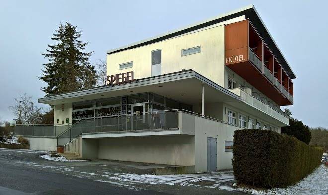 Hotel restaurant spiegel