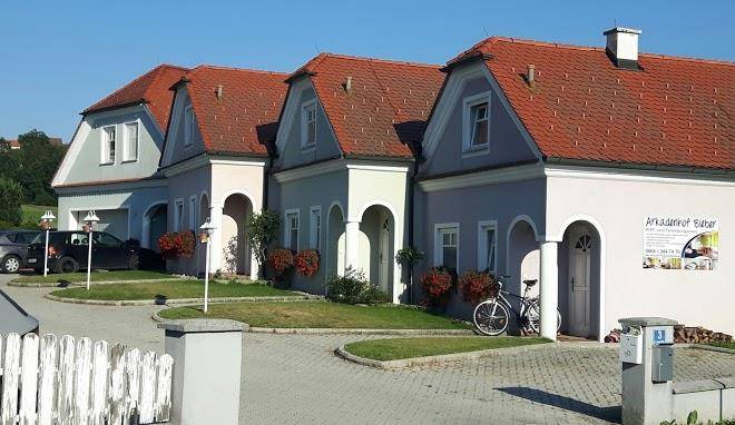 Kur u ferienbungalows arkadenhof