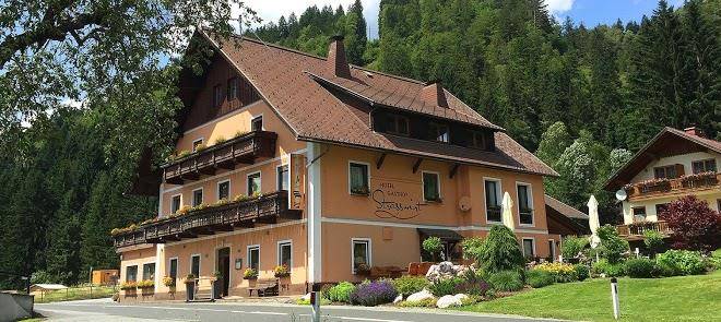 Hotel gasthof strasswirt