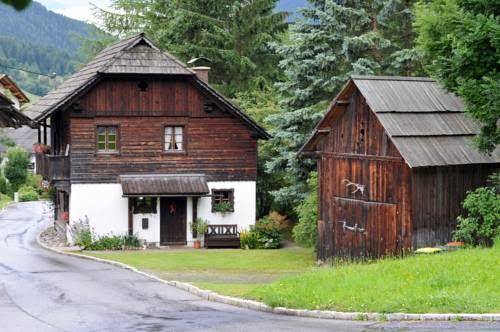 Haus am bach