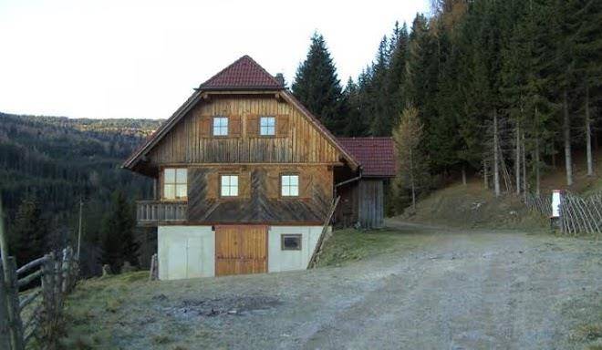 Brunner Hutte Fam Bainschab Image