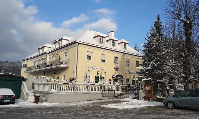 Gasthof zum alten jagdschloss