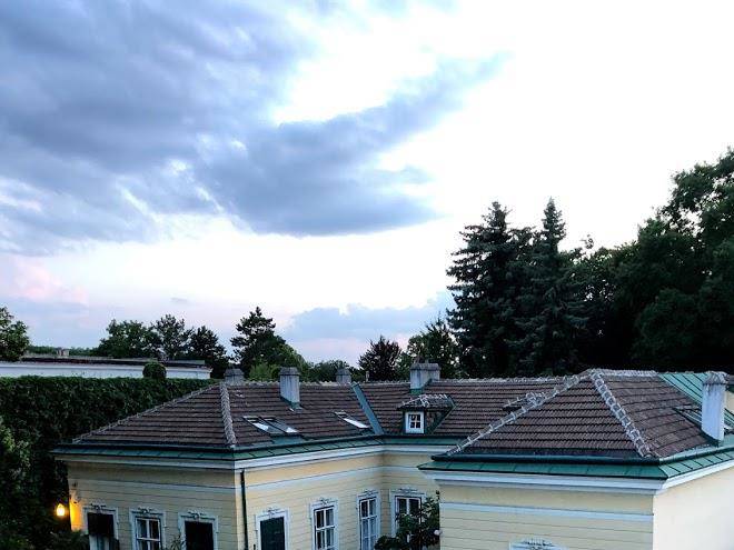 Instyle Residences Vienna Airport Image