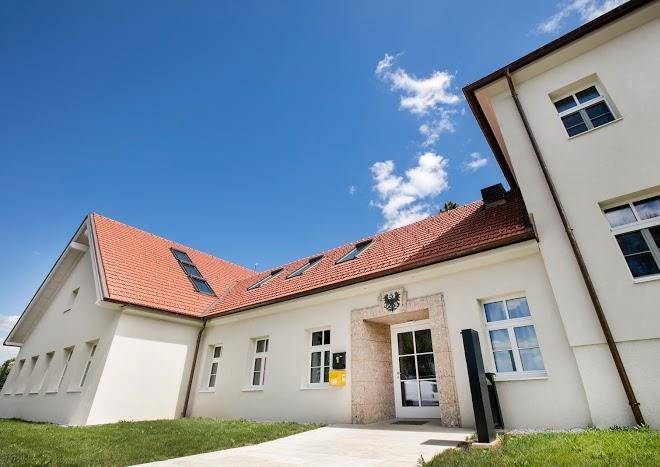 Spitzerberg Fliegen Wohnen Essen Image