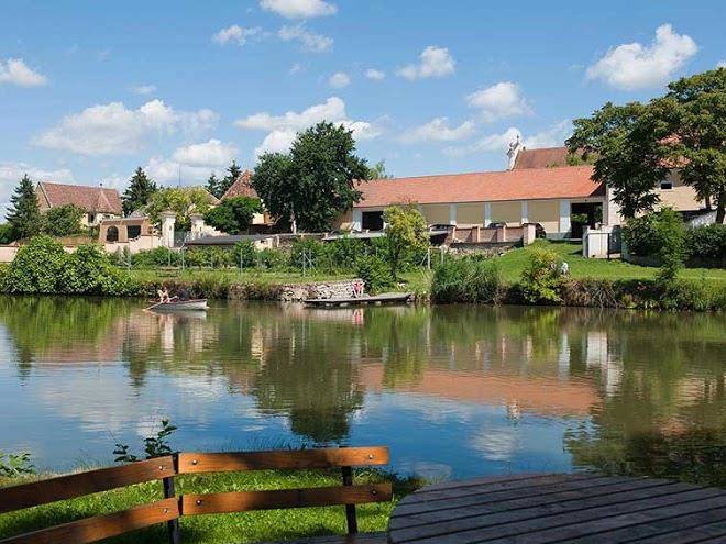 Zimmer & fruhstuck obenauf in unternalb