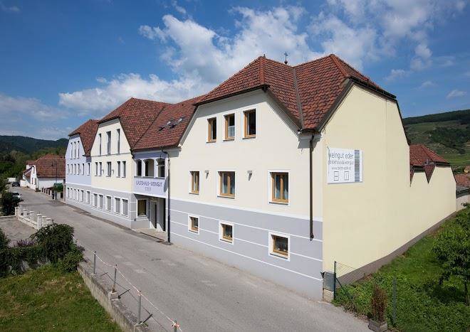 Winzerhof gastehaus eder