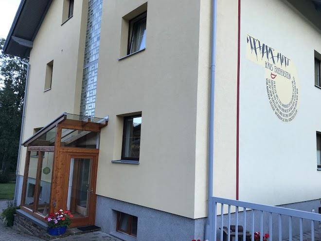 Haus friedenstein ferienwohnungen