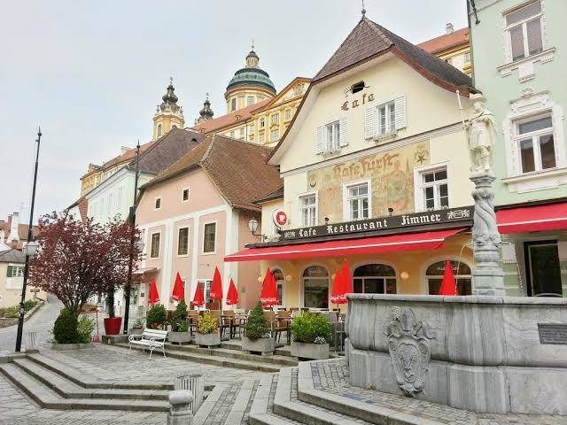 Madar cafe restaurant zum fursten