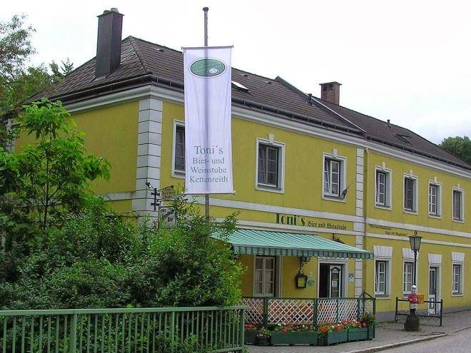 Tonis bier & weinstube