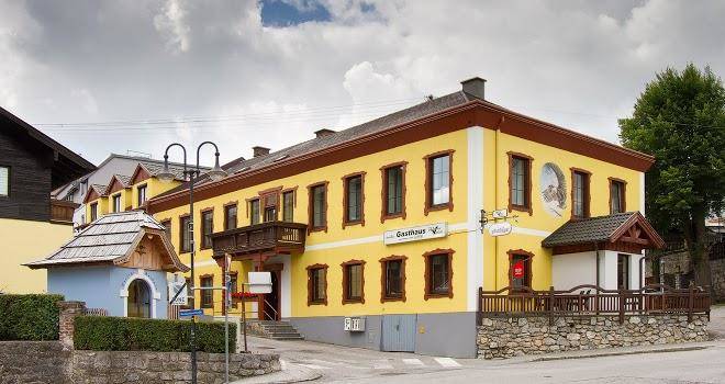 Gasthof schwarzer adler fam schanner