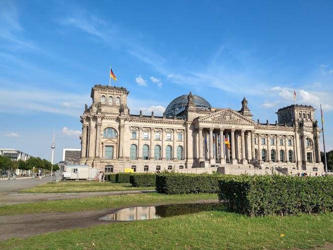 Oldtimer zobern autobahnraststation