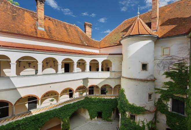 Schloss ernegg