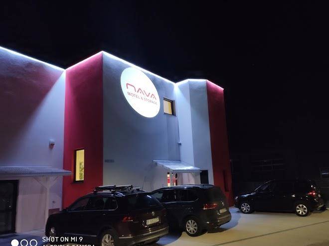 Nava motel