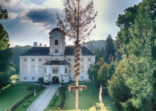 Schlosshotel rosenau