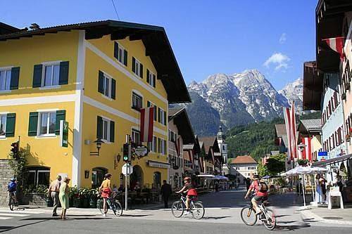 Hotel gasthof muhlthaler 5431kuchl marktstrase 12