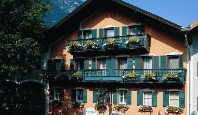 Hotel restaurant hauslwirt