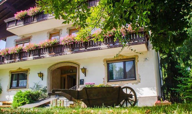 Pension helmhof salzburg
