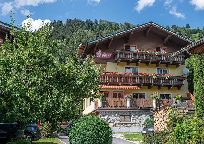 Holzl b&b