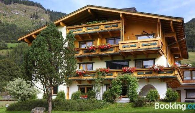 Landhaus weis
