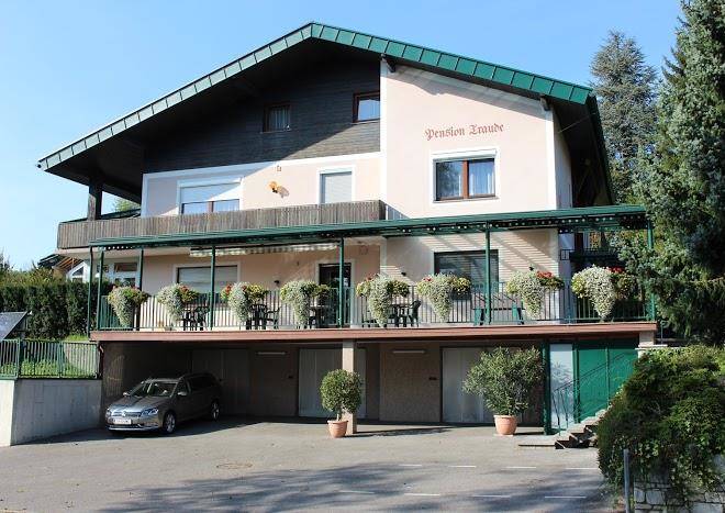 Pension traude