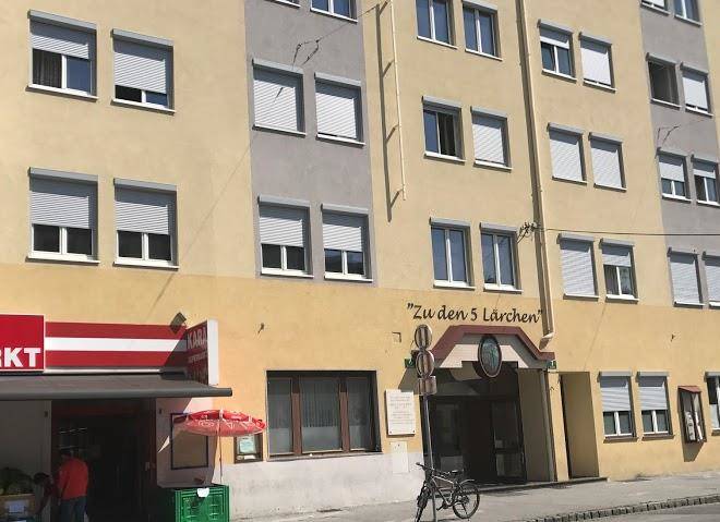 Zu den 5 larchen