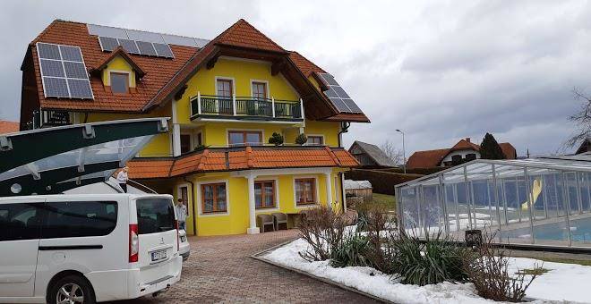 Haus rose schwarz erhard u rosmarie
