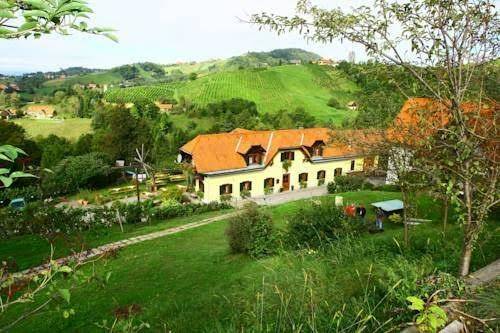 Weingut gastepension lorenz pronegg