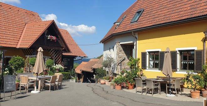 Weinhof narat zitz