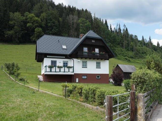 Ennstaler seehaus am dachsteingebirge