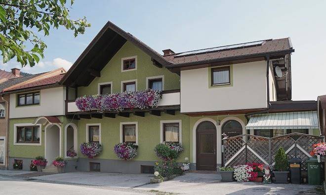 Ferienwohnungen stangl in pruggern