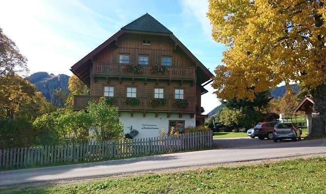 Haus Lindenstamm Image