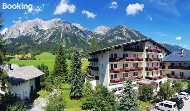 Hotel post
