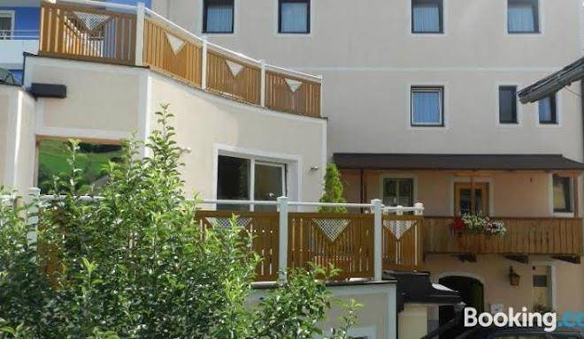 Hotel Garni Erlbacher Image