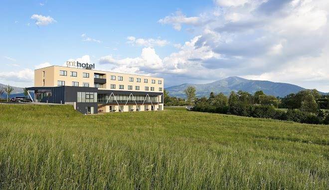 Mt hotel