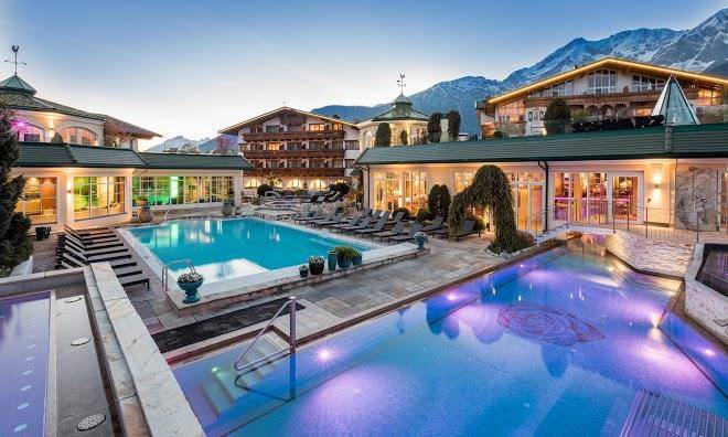 Alpenresort schwarz