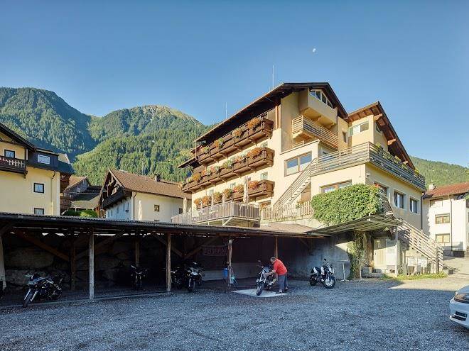 Bikergasthof hotel post